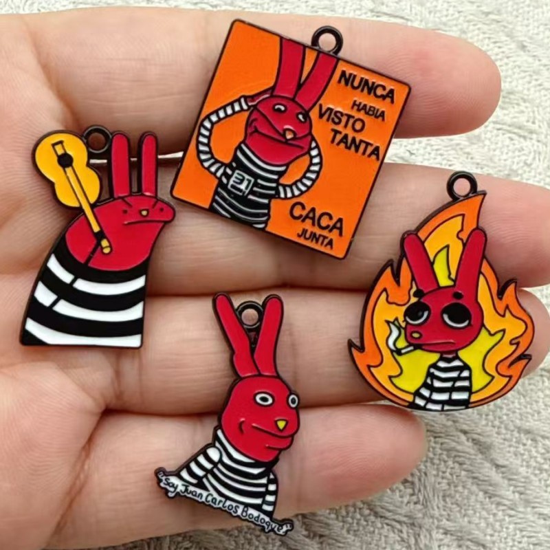 10 piezas de dijes de esmalte  - Jewelry Making Game reseña y precio